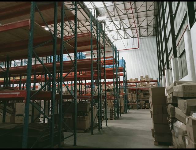 3,213M² WAREHOUSE TO LET IN AIRPORT INDUSTRIA